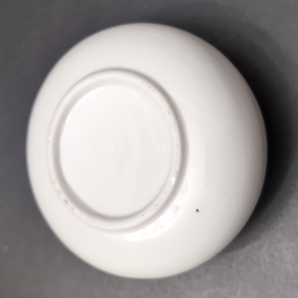 Vintage Arnart Porcelain Lidded Hummingbird Trinket Box. - Picture 9 of 10